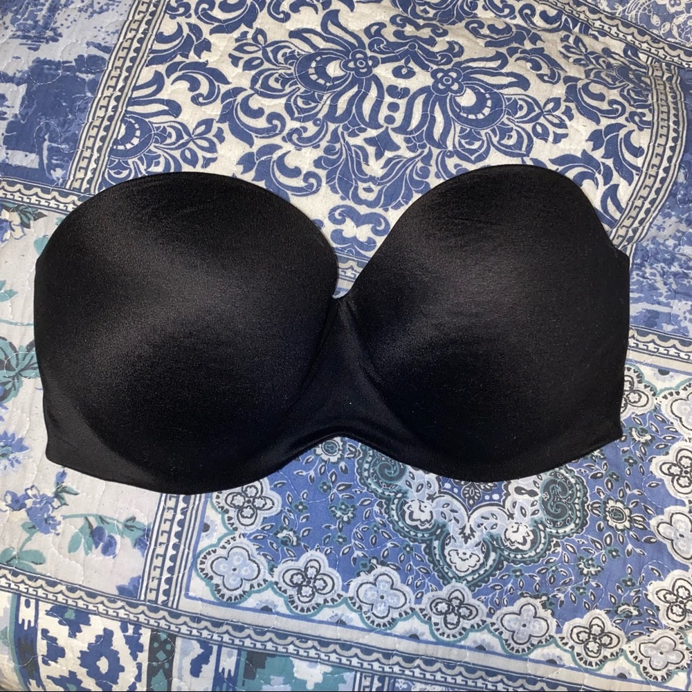 VS Strapless Bra